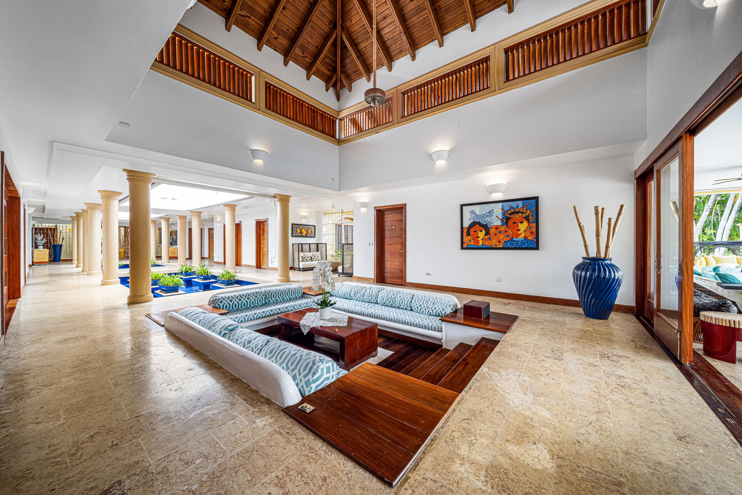  Punta Aguila 54 :  Large One-Level Corner Villa Overlooking the Lake and Teeth - 物件實景