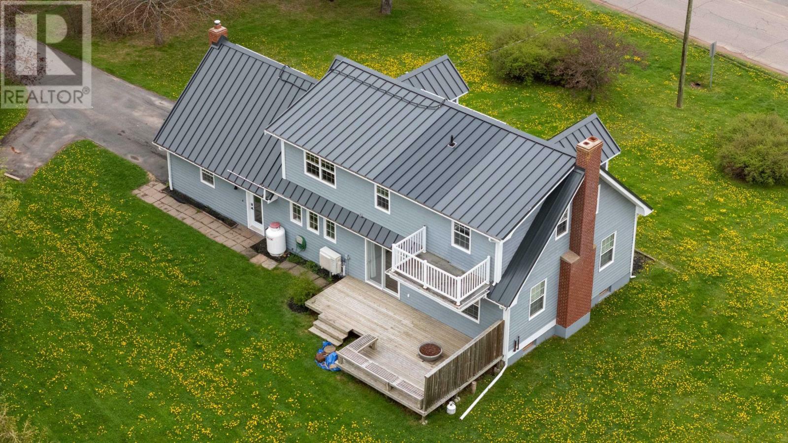 STRATFORD, Prince Edward Island, C1B 1L2, CA, 4 Bedrooms Bedrooms, ,2 BathroomsBathrooms,Residential,For Sale,1874211