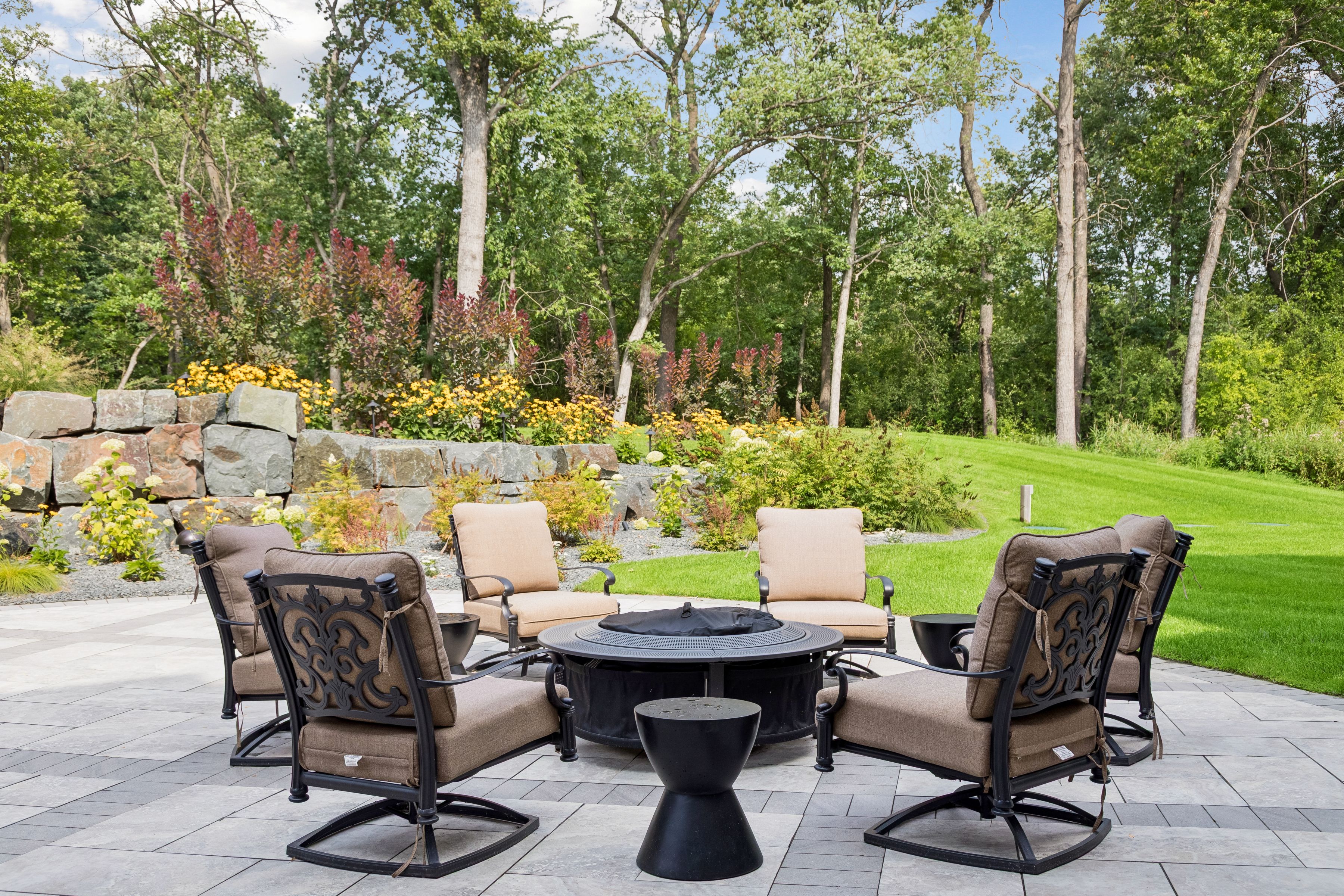  Timeless Elegance on a Private North Oaks Setting - 物件實景