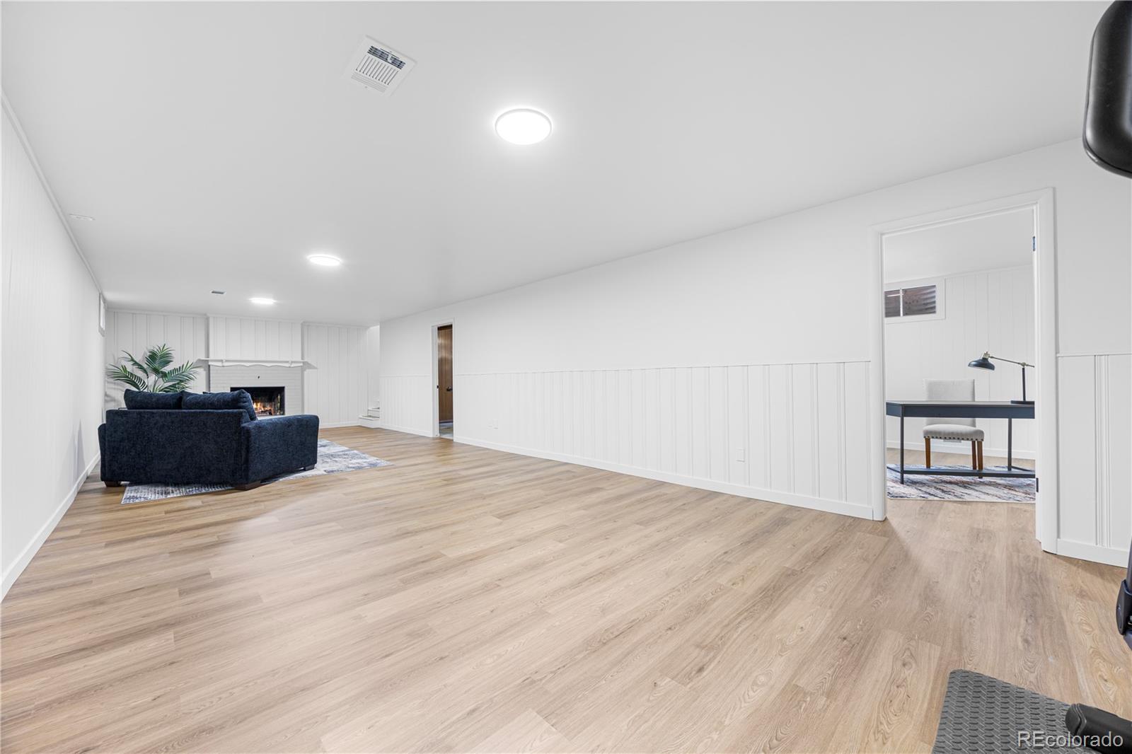 Lakewood, Colorado, 80214, United States, 3 Bedrooms Bedrooms, ,2 BathroomsBathrooms,Residential,For Sale,1940833