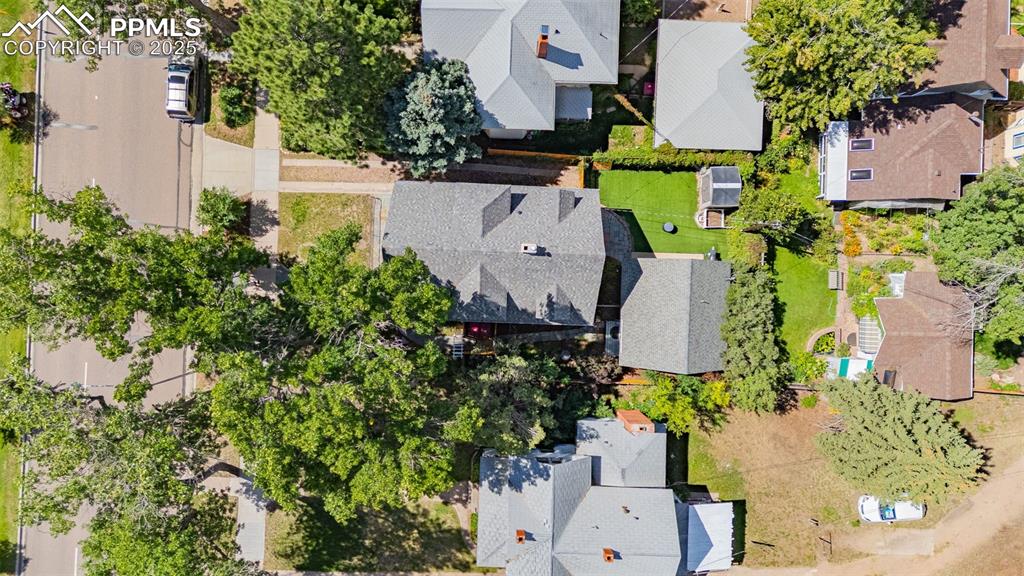 Colorado Springs, Colorado, 80903, United States, 3 Bedrooms Bedrooms, ,2 BathroomsBathrooms,Residential,For Sale,1949887