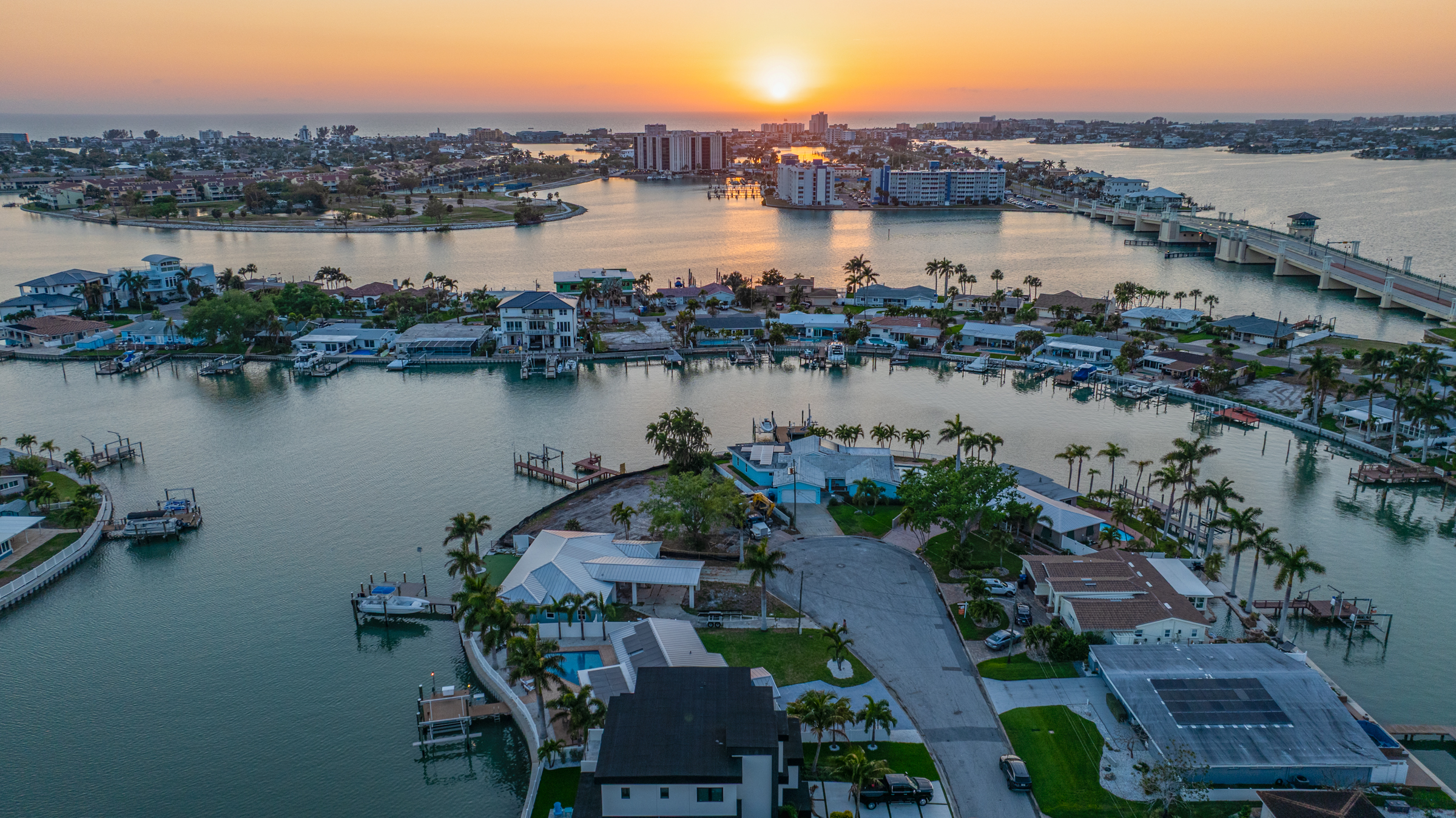 St Petersburg, Florida, 33707, United States, 3 Bedrooms Bedrooms, ,2 BathroomsBathrooms,Residential,For Sale,2034838