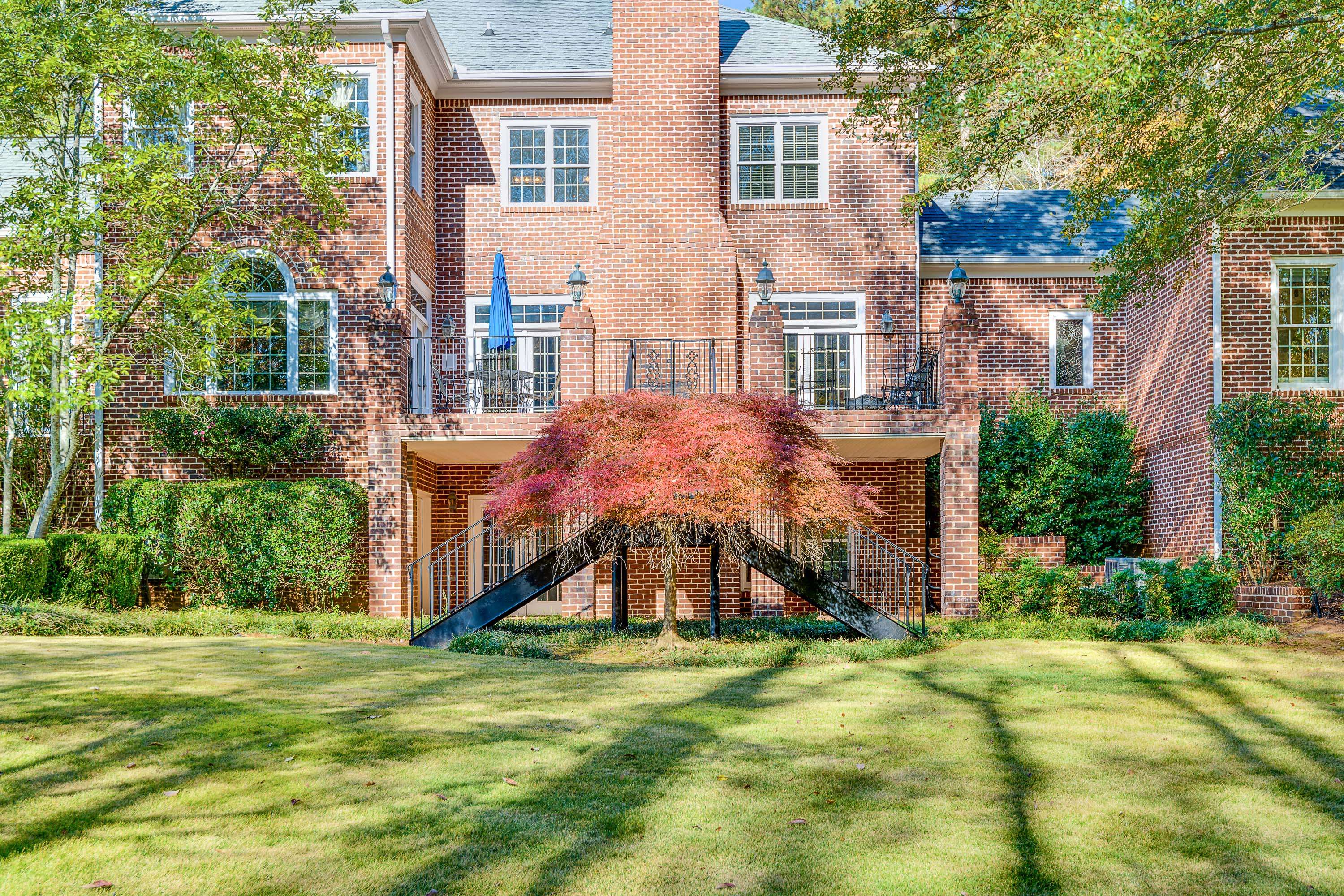  Elegant Georgian Estate on the Golf Course in White Oak Country Club - 物件實景