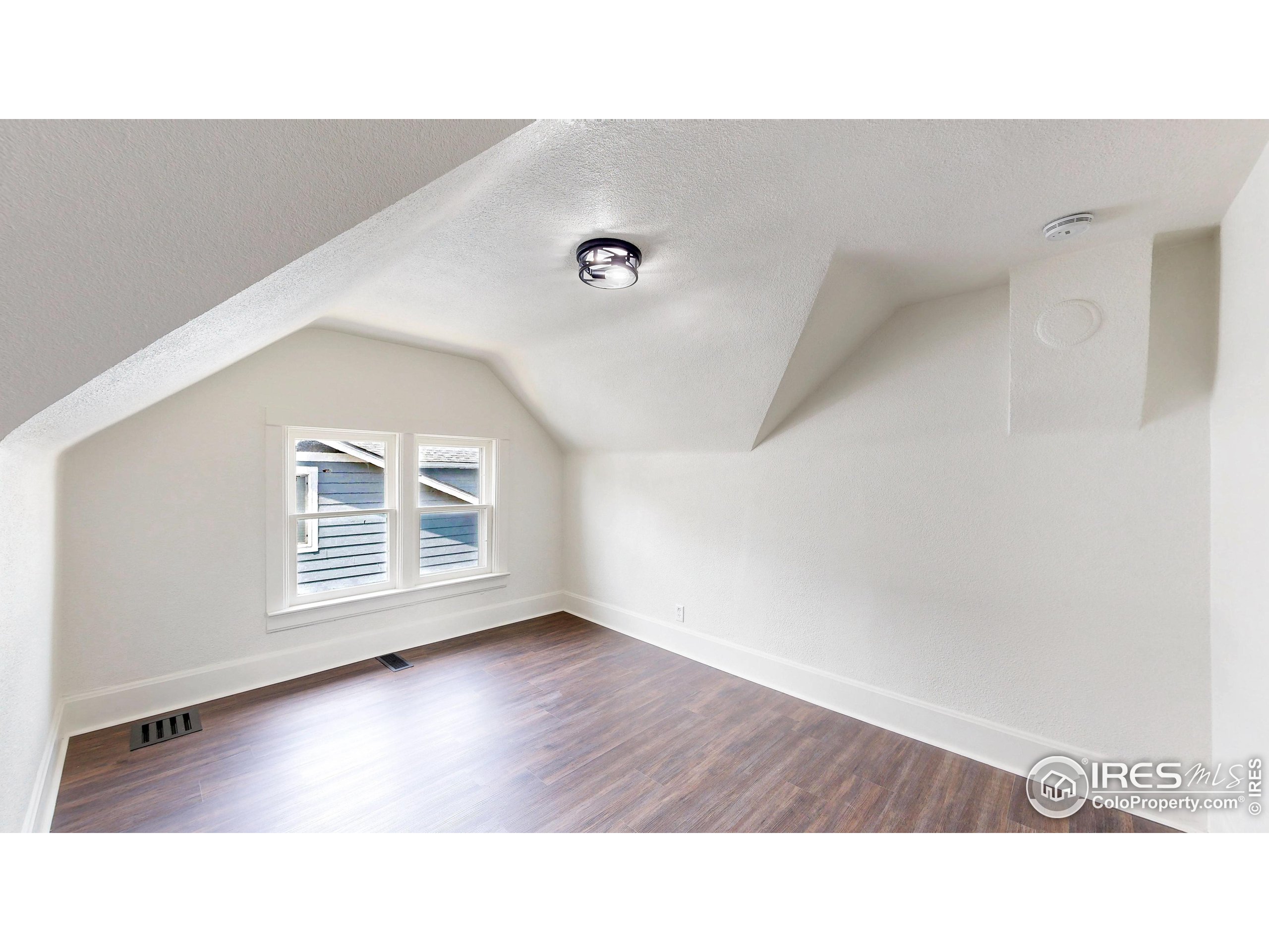 Milliken, Colorado, 80543, United States, 5 Bedrooms Bedrooms, ,1 BathroomBathrooms,Residential,For Sale,1896024