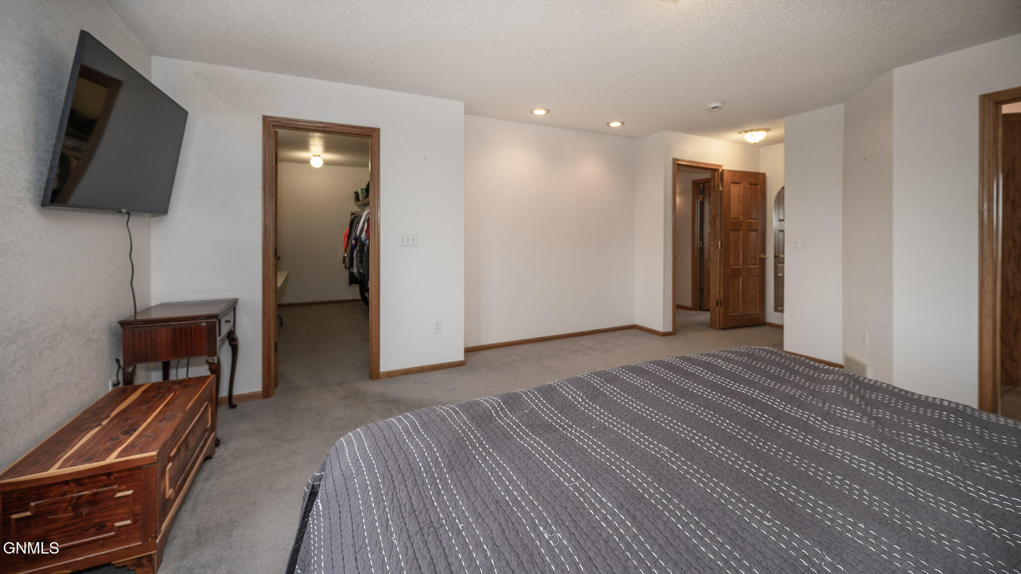 Center, North Dakota, 58530, United States, 4 Bedrooms Bedrooms, ,3 BathroomsBathrooms,Residential,For Sale,1904548
