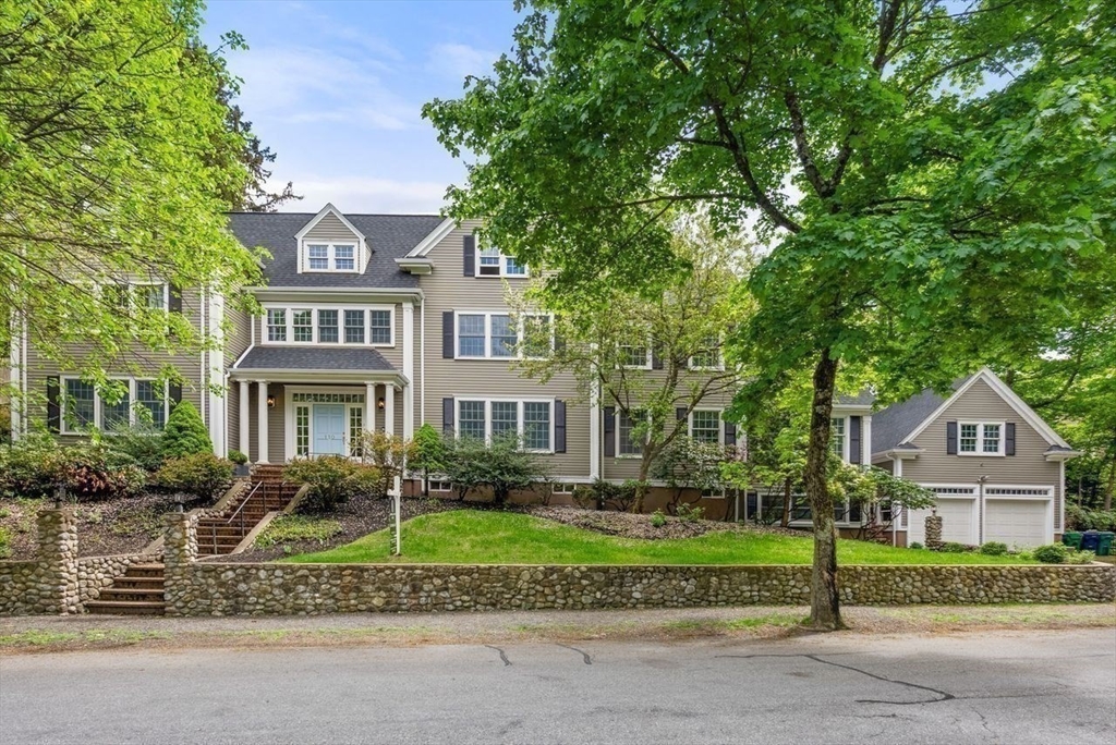 Newton, Massachusetts, 02468, United States, 5 Bedrooms Bedrooms, ,6 BathroomsBathrooms,Residential,For Sale,1805329
