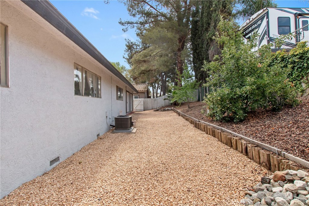 Canyon Lake, California, 92587, United States, 3 Bedrooms Bedrooms, ,2 BathroomsBathrooms,Residential,For Sale,1888203