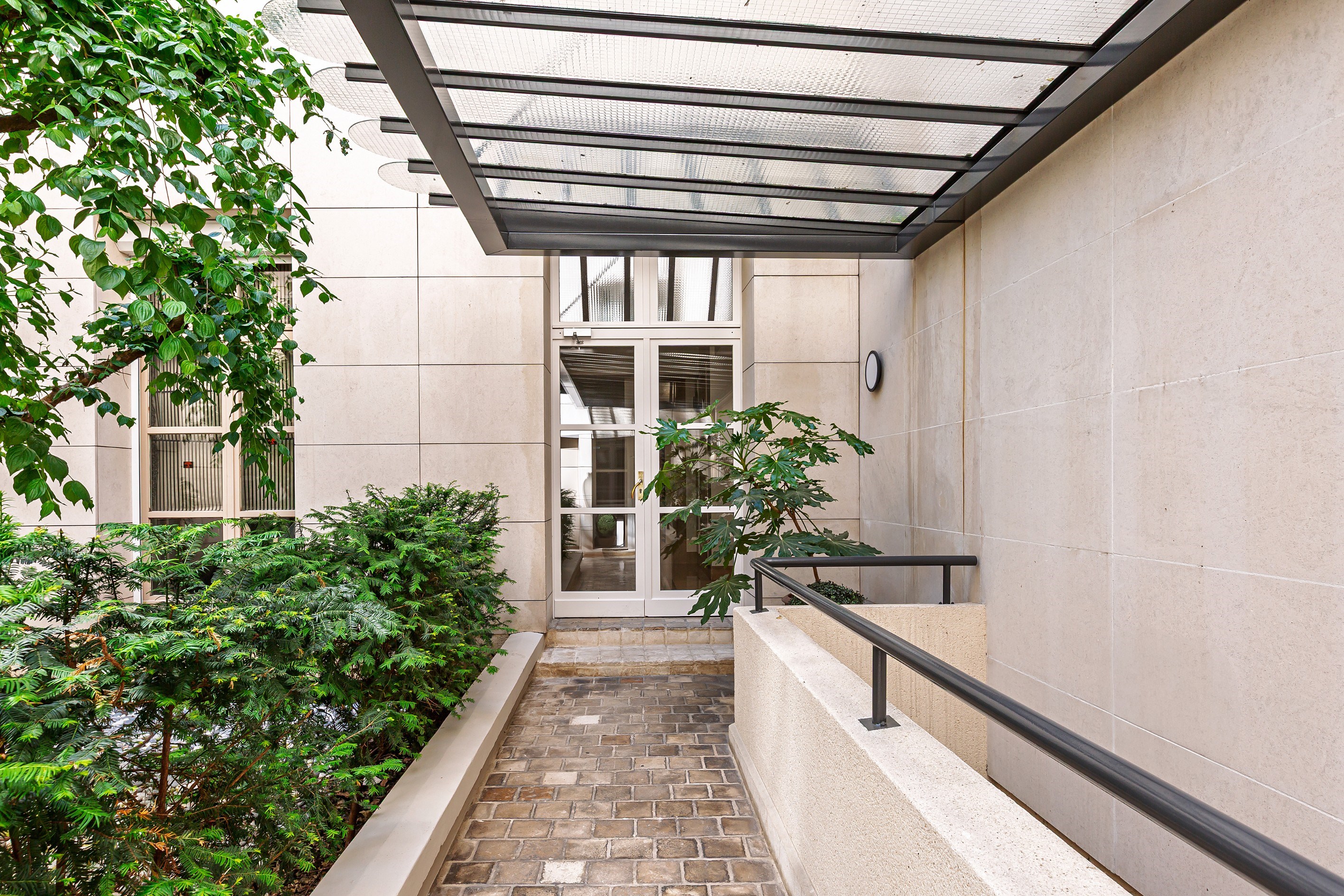  Rare - Charming Penthouse renovated by architect with unobstructed views - 物件實景