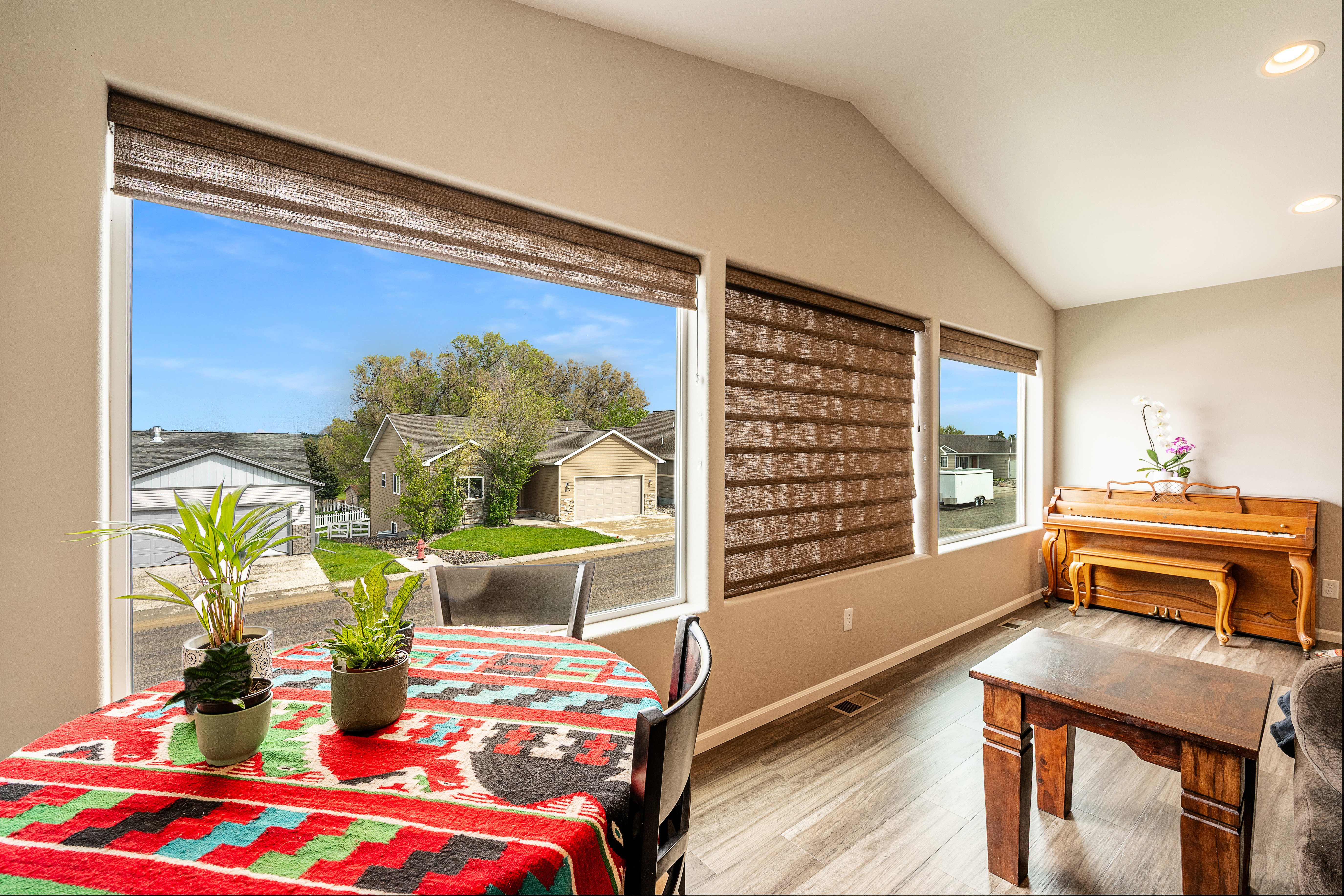 Sheridan, Wyoming, 82801, United States, 4 Bedrooms Bedrooms, ,3 BathroomsBathrooms,Residential,For Sale,1935181