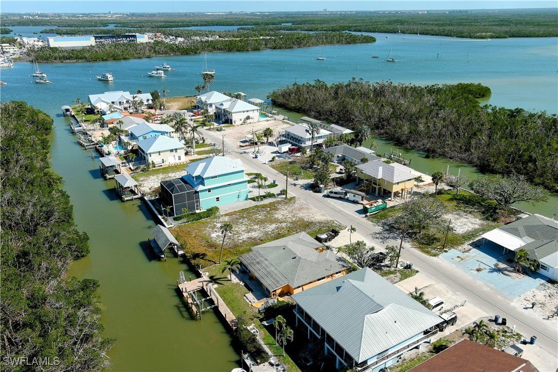 Fort Myers Beach, Florida, 33931, United States, 4 Bedrooms Bedrooms, ,4 BathroomsBathrooms,Residential,For Sale,1899950