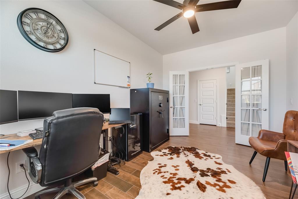 Pilot Point, Texas, 76258, United States, 5 Bedrooms Bedrooms, ,3 BathroomsBathrooms,Residential,For Sale,2019637