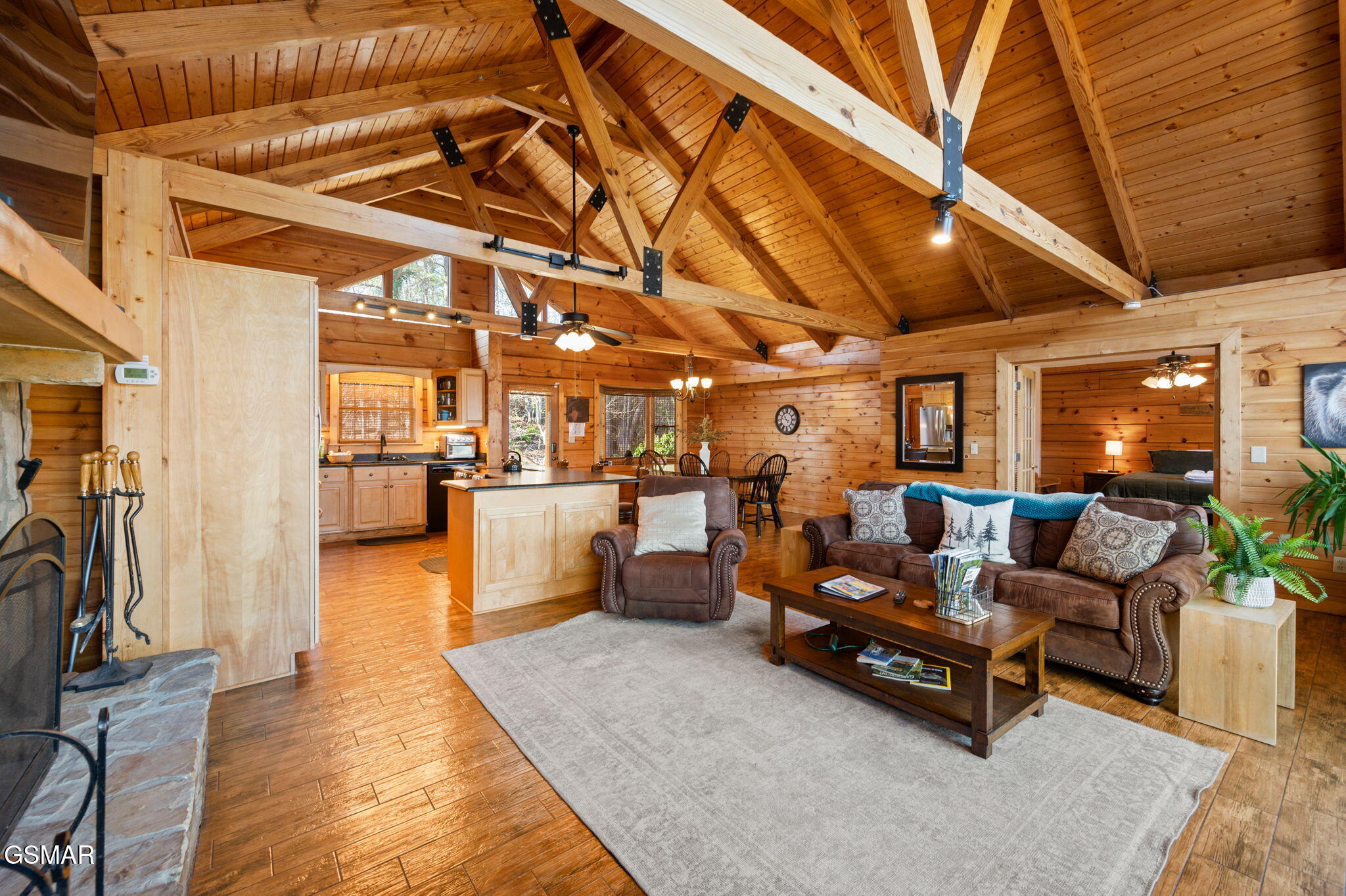 Gatlinburg, Tennessee, 37738, United States, 3 Bedrooms Bedrooms, ,3 BathroomsBathrooms,Residential,For Sale,1977733