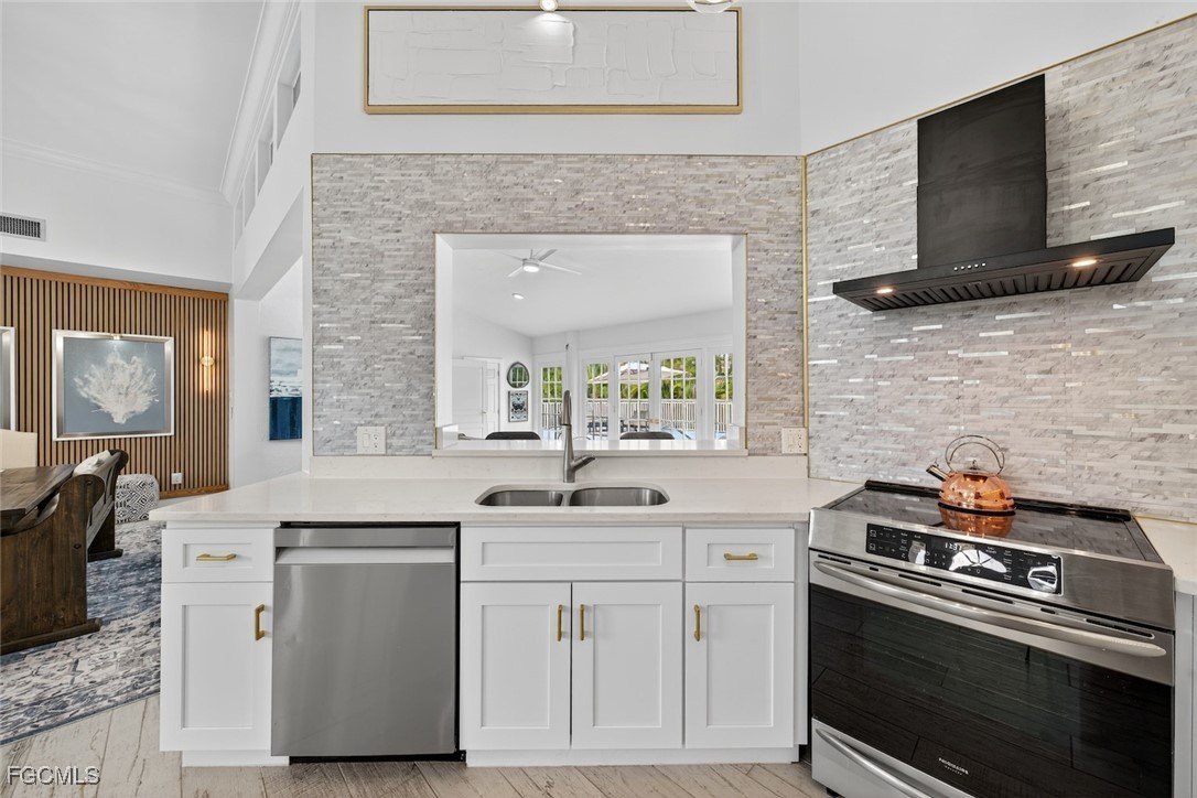 Fort Myers, Florida, 33908, United States, 3 Bedrooms Bedrooms, ,3 BathroomsBathrooms,Residential,For Sale,1973710