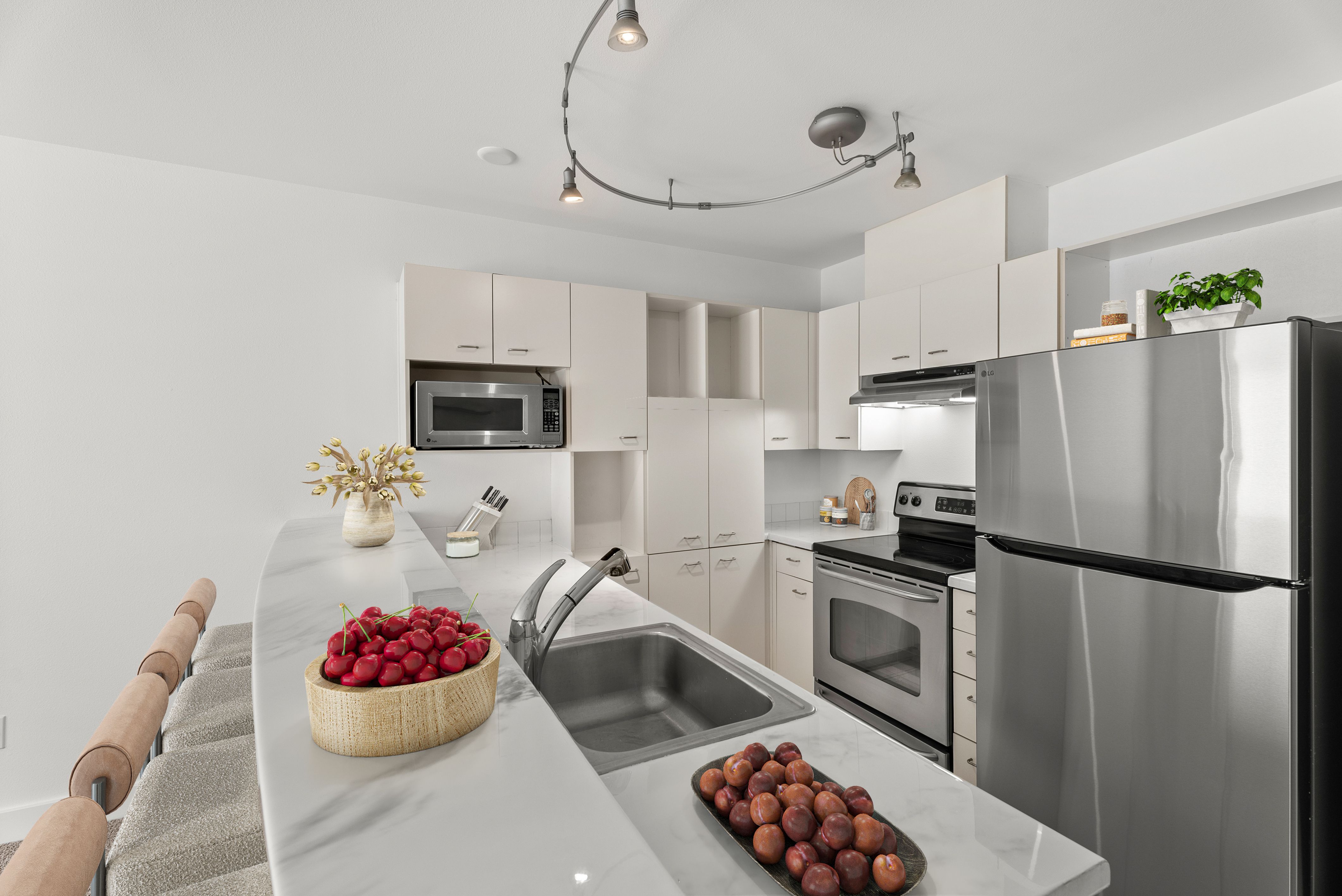  2440 Western Ave Unit #517, Seattle, WA 98121 - 物件實景