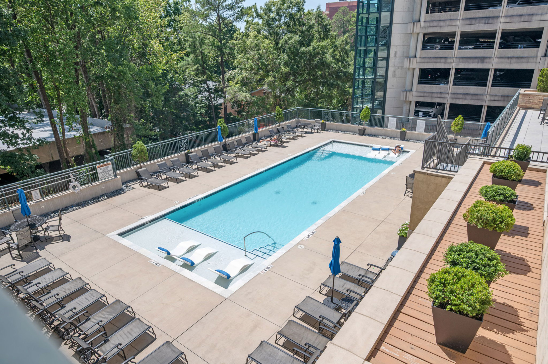  Sophisticated City Living Meets Comfort and Convenience in the Heart of Buckhead - 物件實景