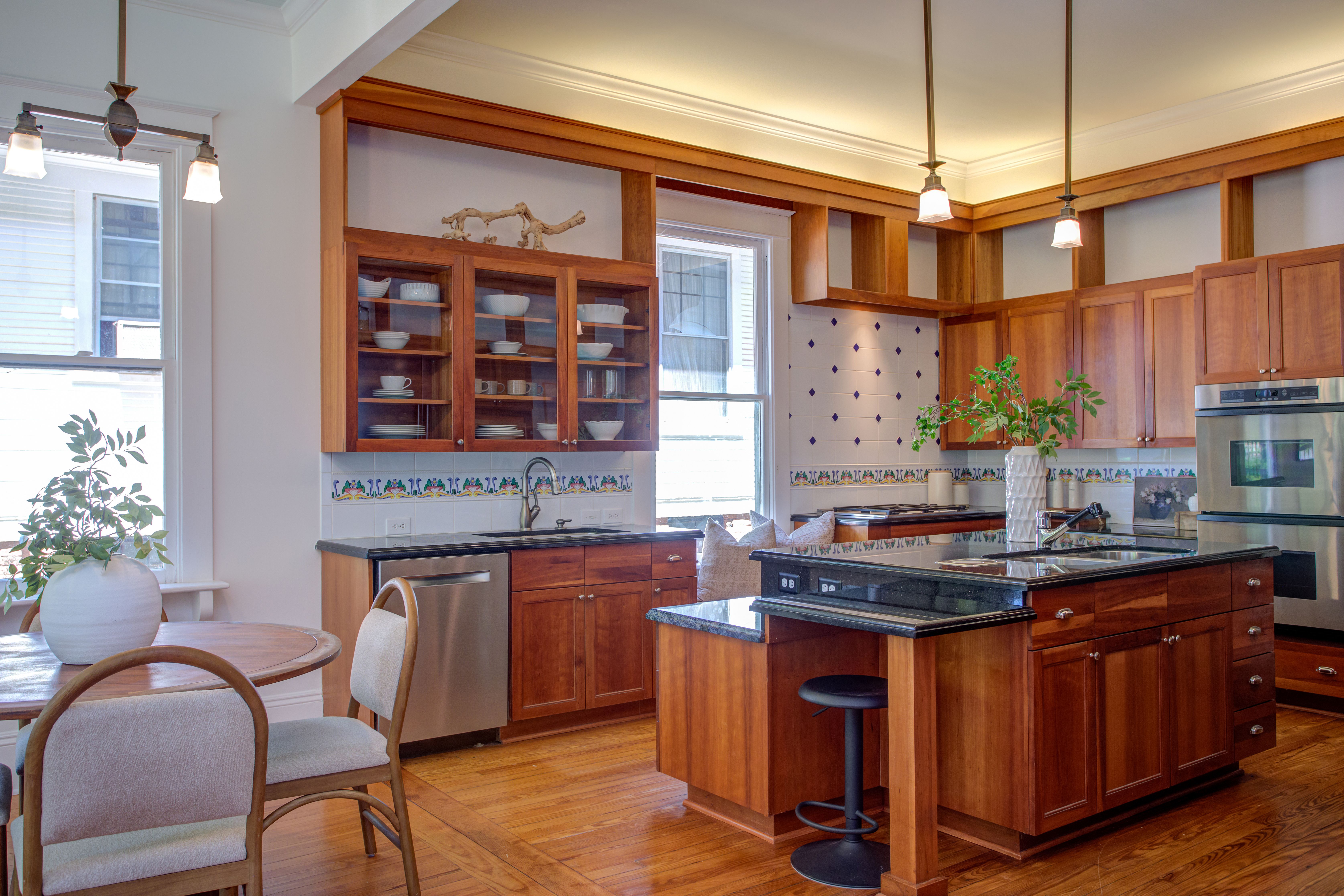  127 Forest Road, Raleigh, NC, 27605 - 物件實景