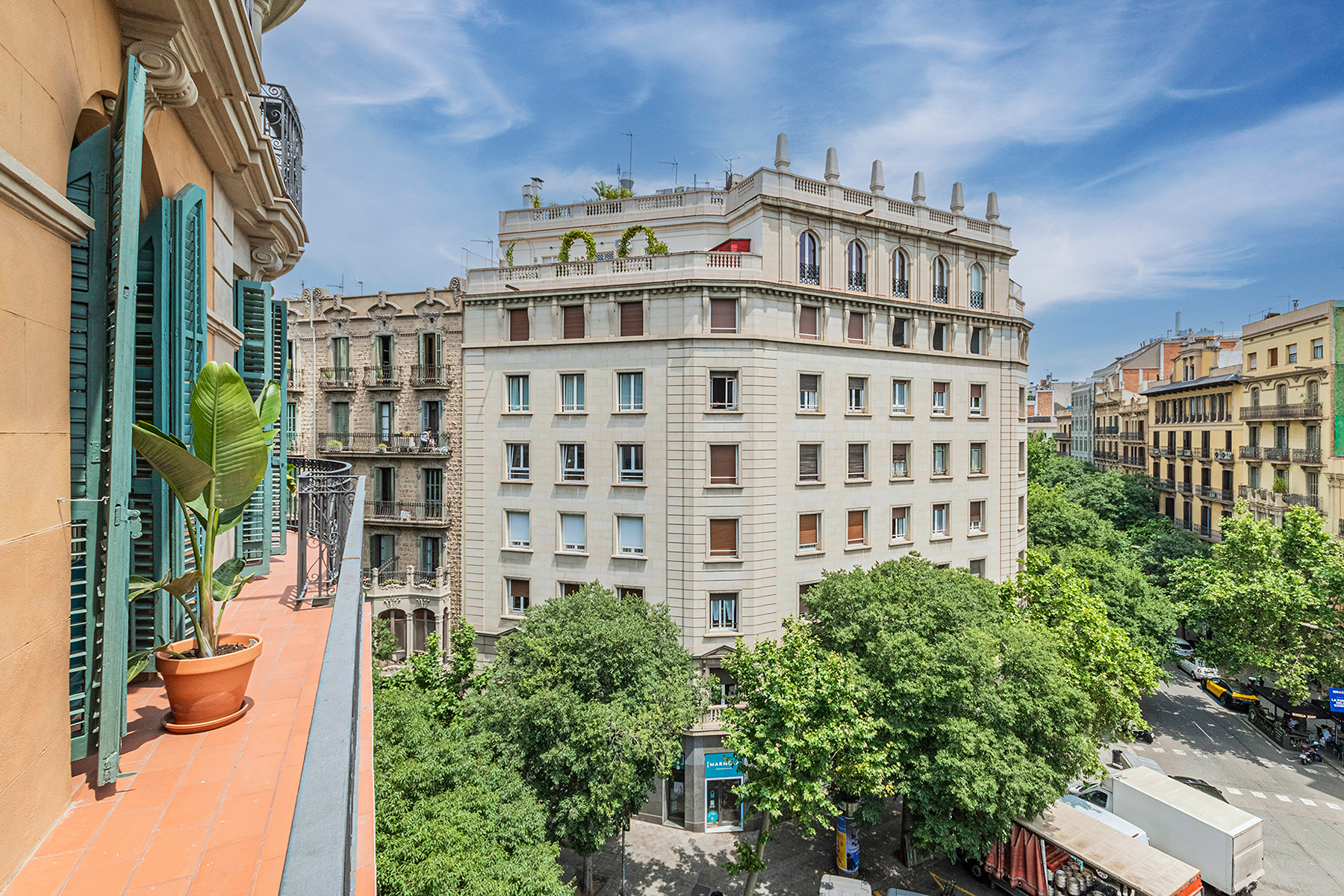  Extraordinary apartment on high floor in central Eixample - 物件實景