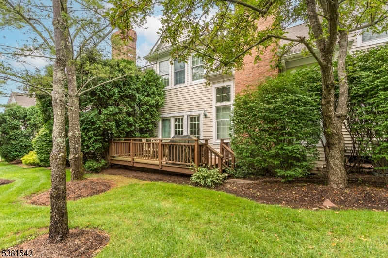 Far Hills Boro, New Jersey, 07931, United States, 2 Bedrooms Bedrooms, ,3 BathroomsBathrooms,Residential,For Sale,1934614