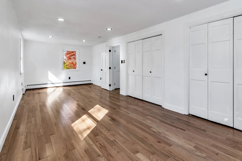 Methuen, Massachusetts, 01844, United States, 4 Bedrooms Bedrooms, ,3 BathroomsBathrooms,Residential,For Sale,1978164