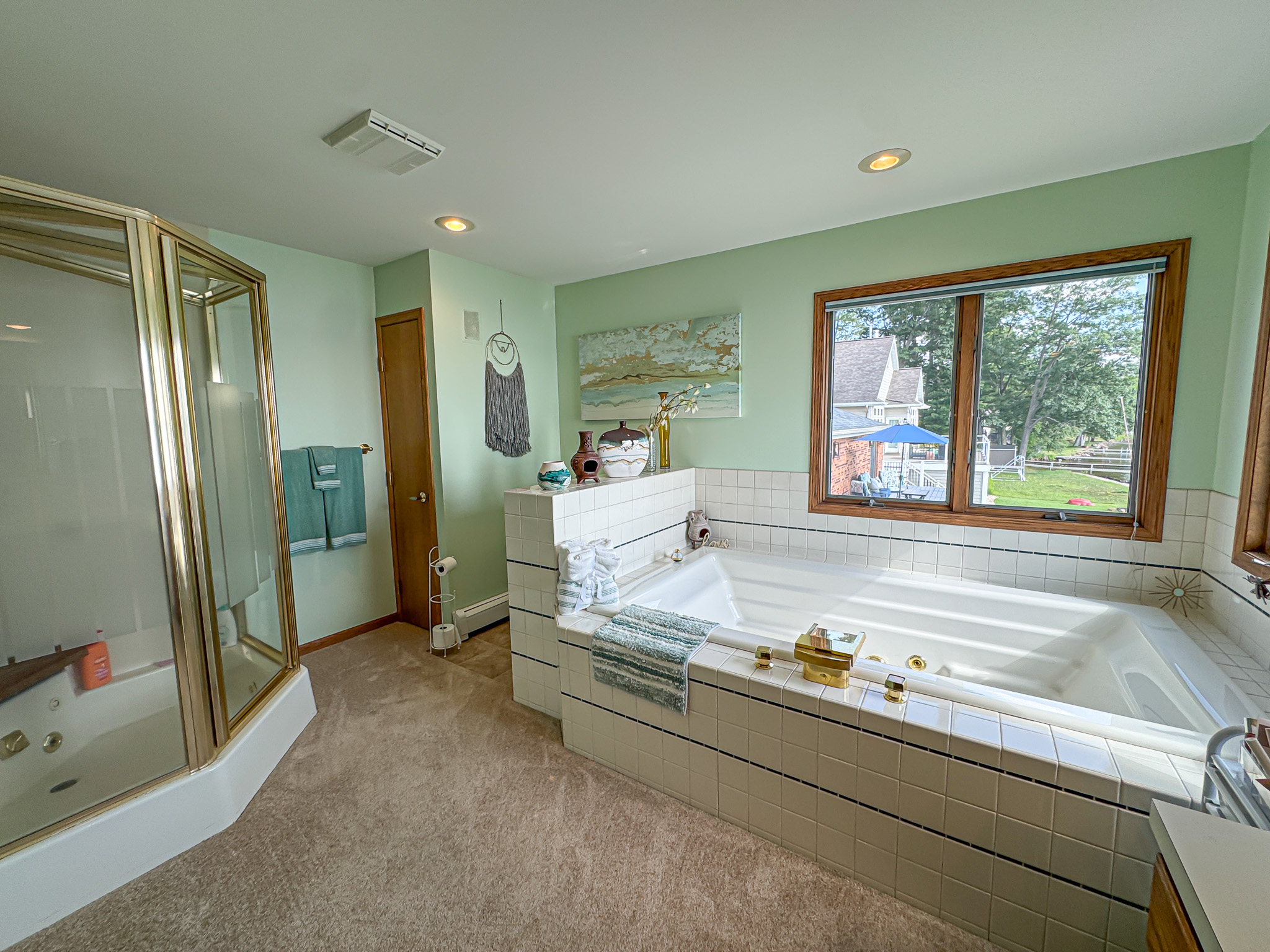 Cadillac, Michigan, 49601, United States, 5 Bedrooms Bedrooms, ,4 BathroomsBathrooms,Residential,For Sale,1905816