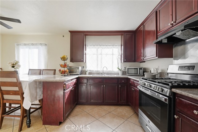 Compton, California, 90220, United States, 3 Bedrooms Bedrooms, ,2 BathroomsBathrooms,Residential,For Sale,1977875