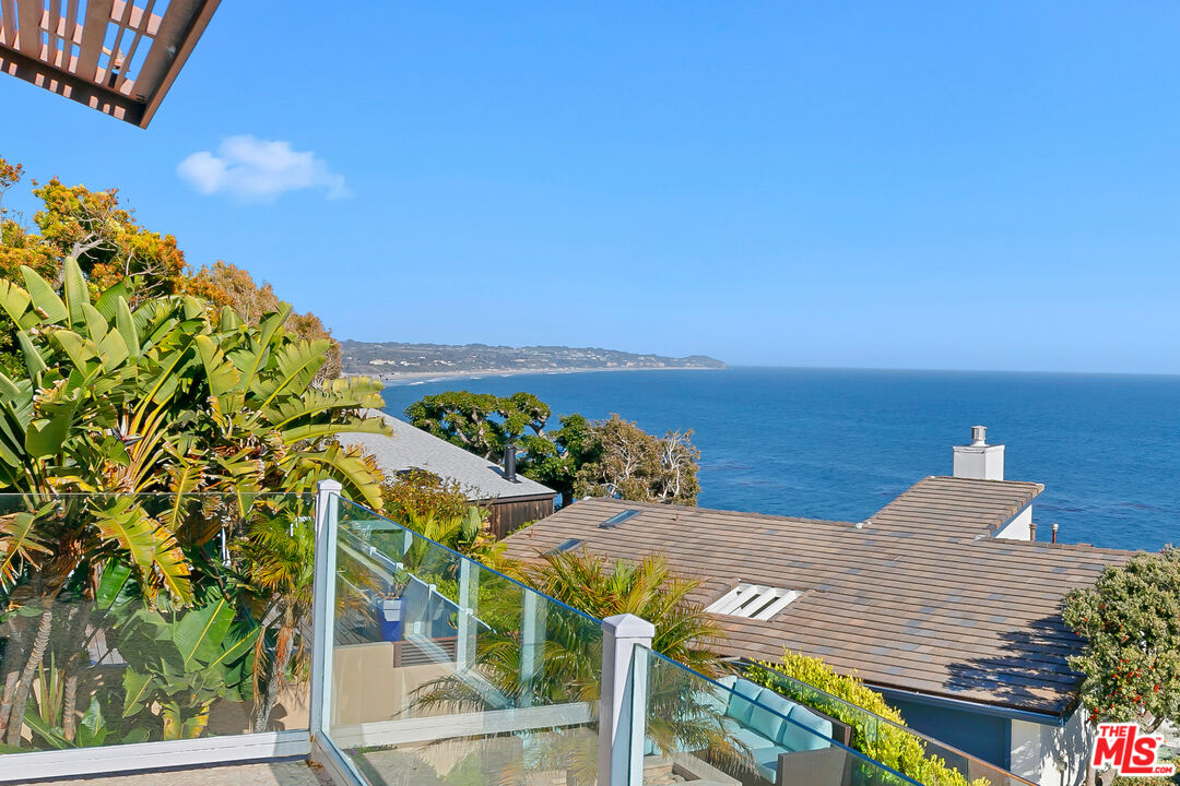Malibu, California, 90265, United States, 3 Bedrooms Bedrooms, ,4 BathroomsBathrooms,Residential,For Sale,1807694