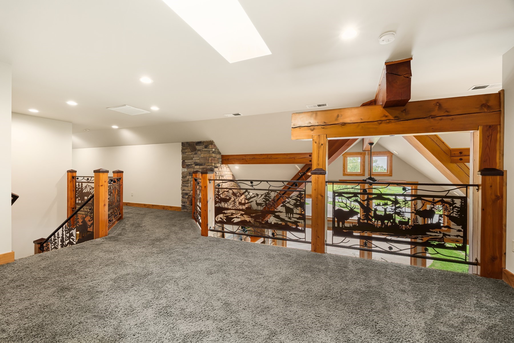  Custom Northwest Masterpiece - 物件實景