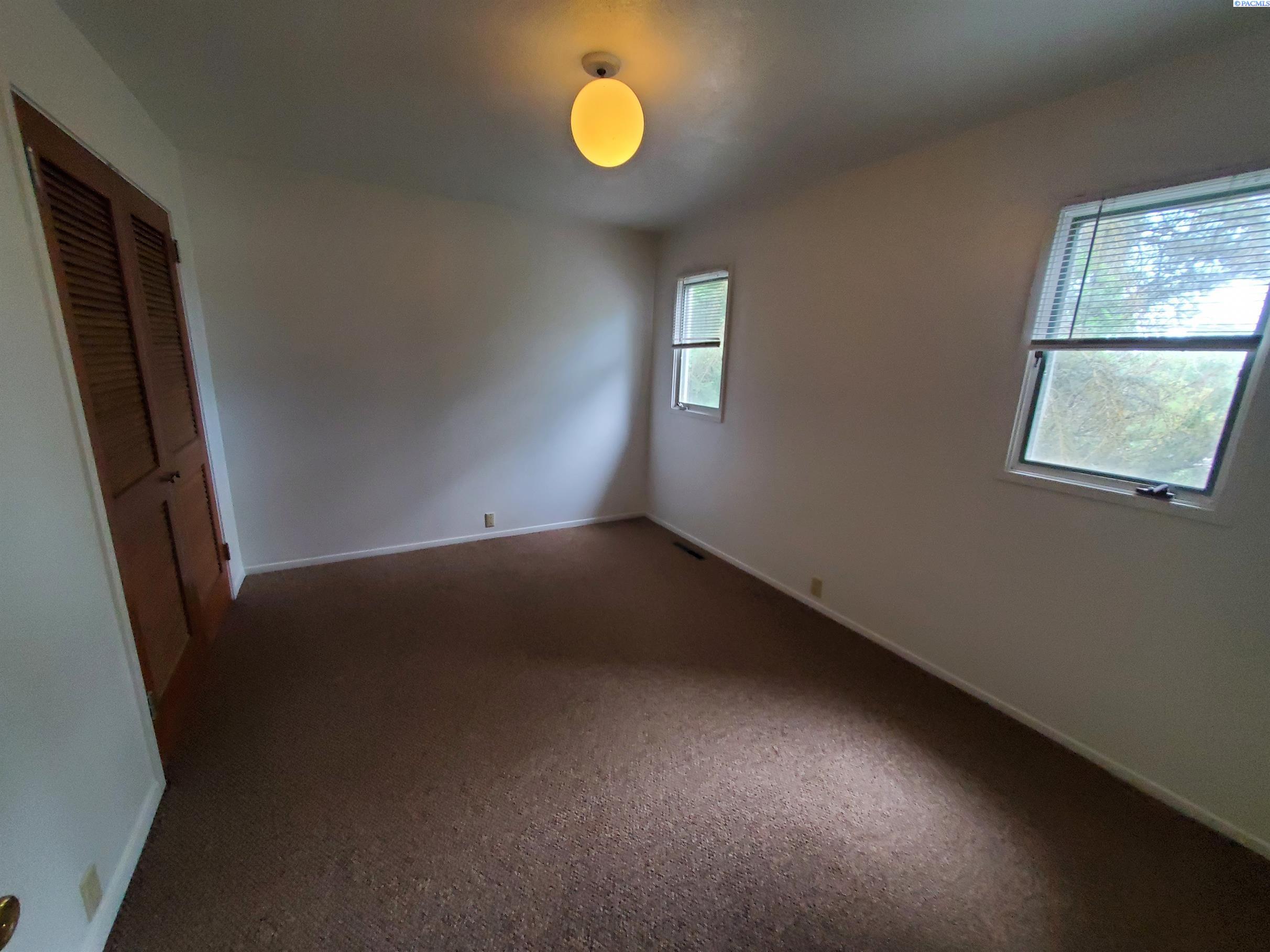 Pullman, Washington, 99163, United States, 5 Bedrooms Bedrooms, ,3 BathroomsBathrooms,Residential,For Sale,1793538