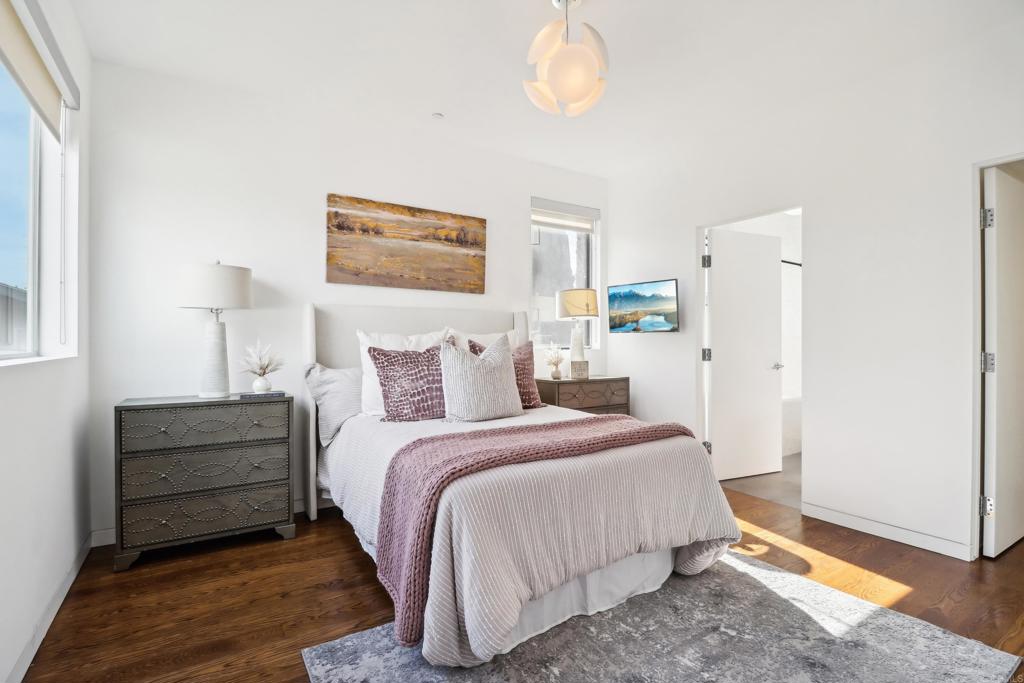 Venice, California, 90291, United States, 4 Bedrooms Bedrooms, ,4 BathroomsBathrooms,Residential,For Sale,1843493