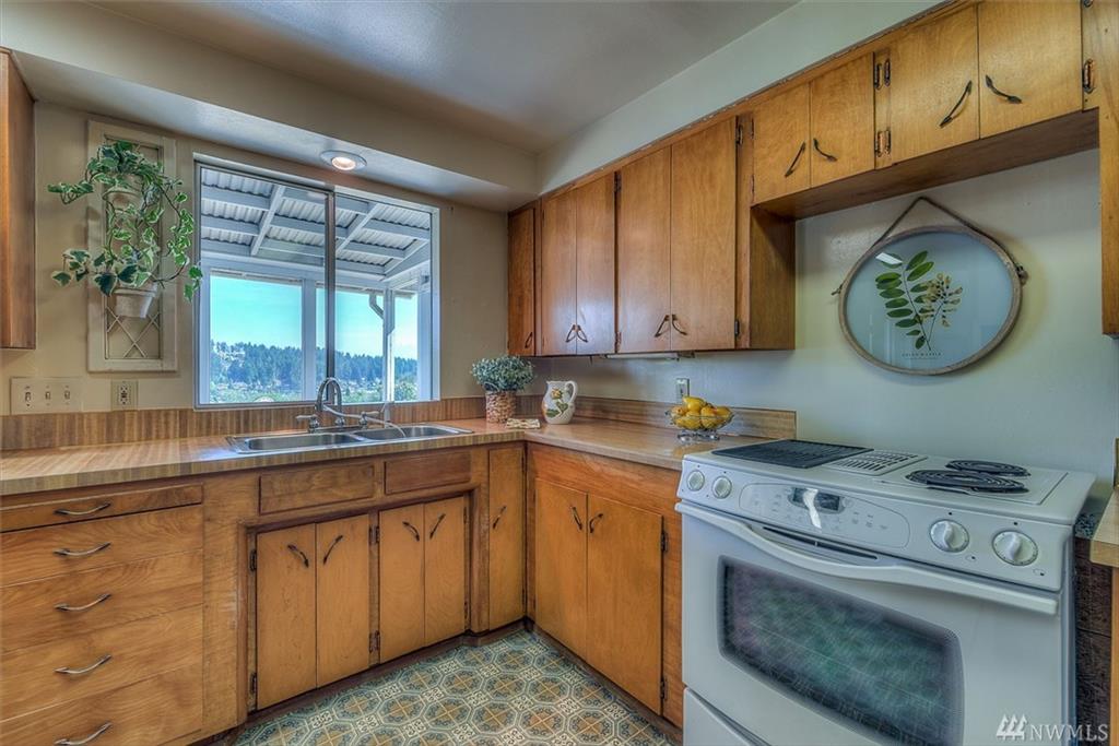 8119 Shirley Ave, Gig Harbor, Washington, 98335, United States, 3 Bedrooms Bedrooms, ,2 BathroomsBathrooms,Residential,For Sale,8119 Shirley Ave,1627698