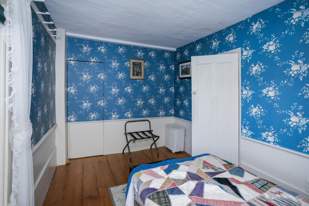 Farmington, Maine, 04938, United States, 5 Bedrooms Bedrooms, ,3 BathroomsBathrooms,Residential,For Sale,1960728