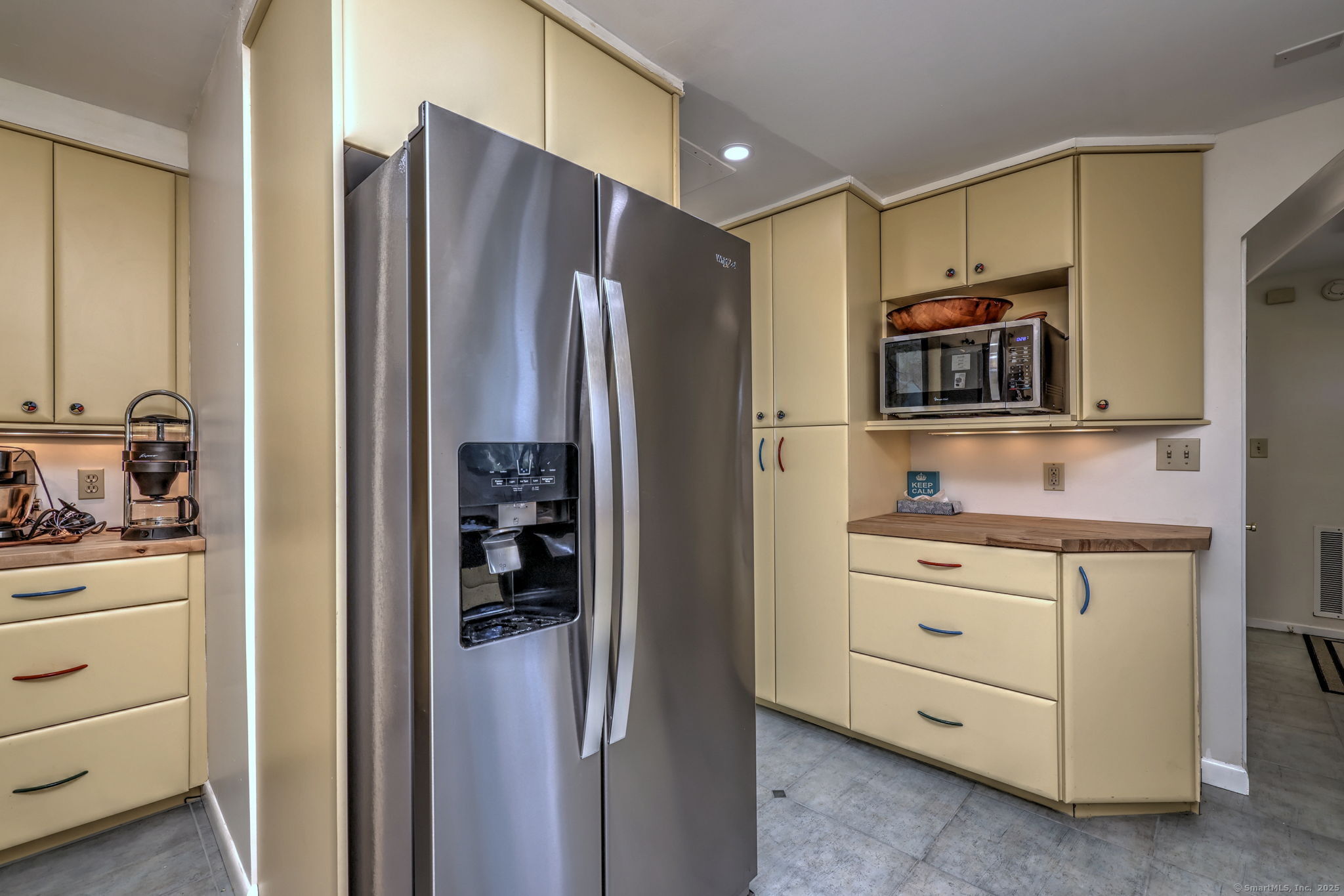 East Haven, Connecticut, 06512, United States, 2 Bedrooms Bedrooms, ,2 BathroomsBathrooms,Residential,For Sale,1917765
