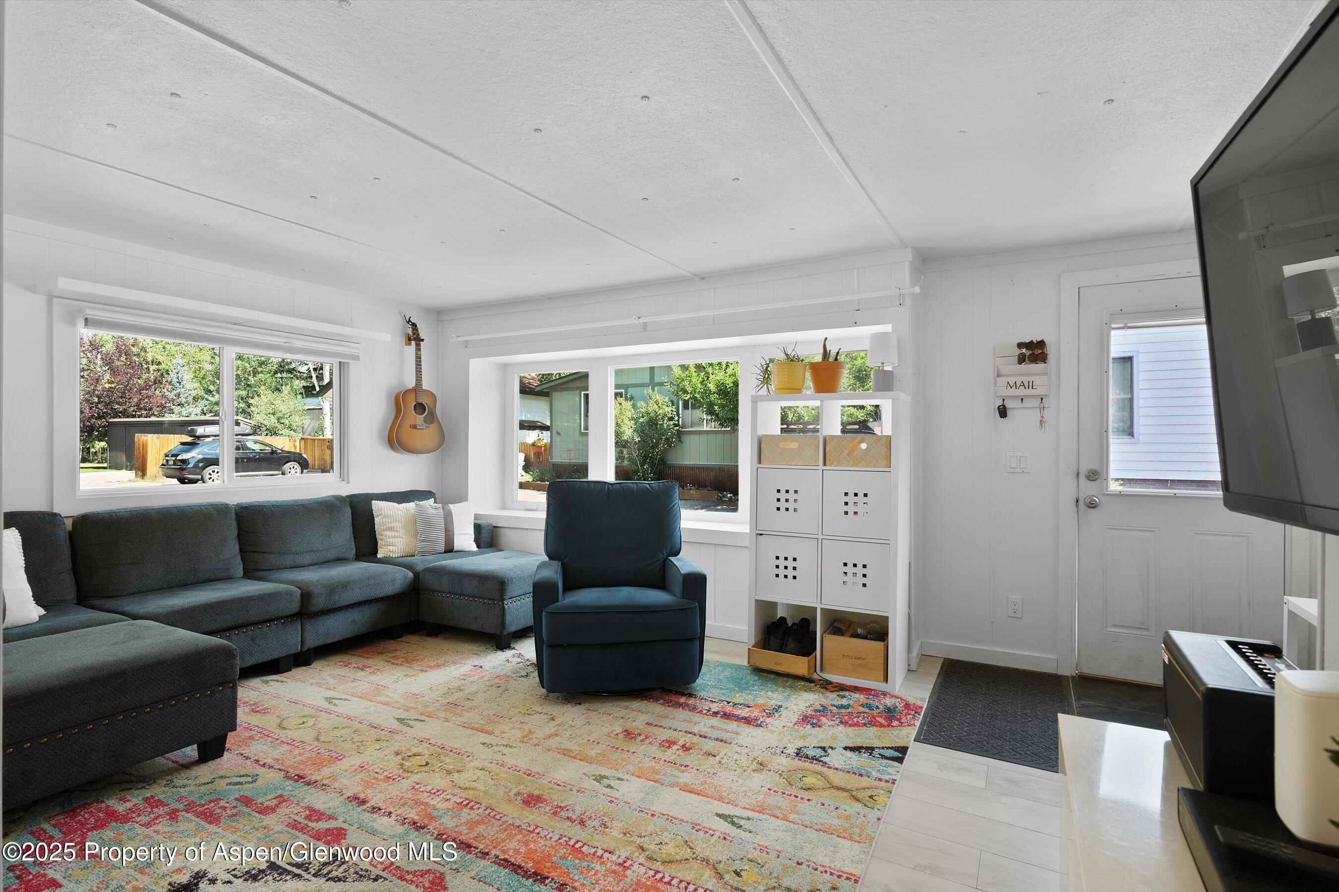 Aspen, Colorado, 81611, United States, 2 Bedrooms Bedrooms, ,1 BathroomBathrooms,Residential,For Sale,1927391