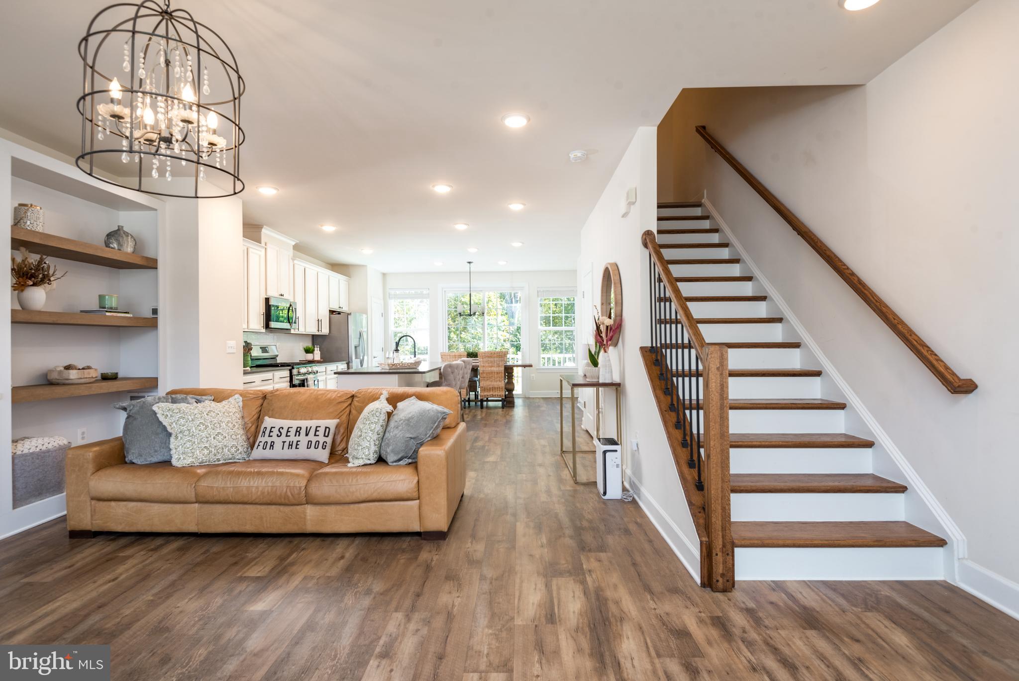 Haymarket, Virginia, 20169, United States, 4 Bedrooms Bedrooms, ,4 BathroomsBathrooms,Residential,For Sale,1980025