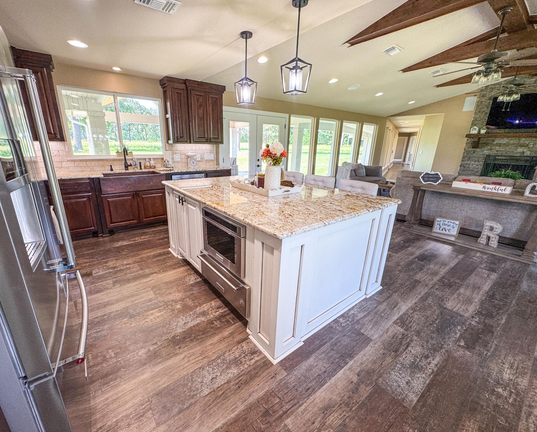 Douglassville, Texas, 75560, United States, 4 Bedrooms Bedrooms, ,3 BathroomsBathrooms,Residential,For Sale,1914297