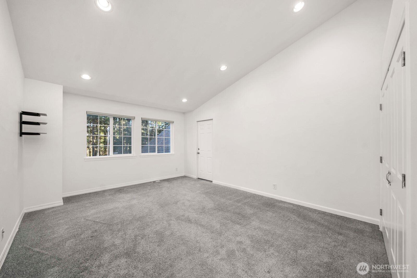 EATONVILLE, Washington, 98328, United States, 4 Bedrooms Bedrooms, ,3 BathroomsBathrooms,Residential,For Sale,1997124