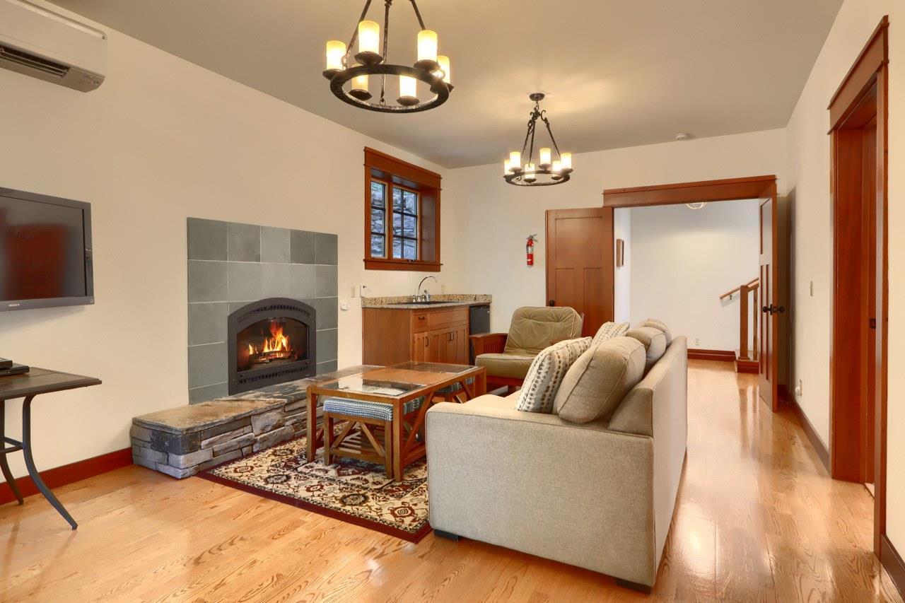 Yosemite West, California, 95389, United States, 3 Bedrooms Bedrooms, ,2 BathroomsBathrooms,Residential,For Sale,1980378