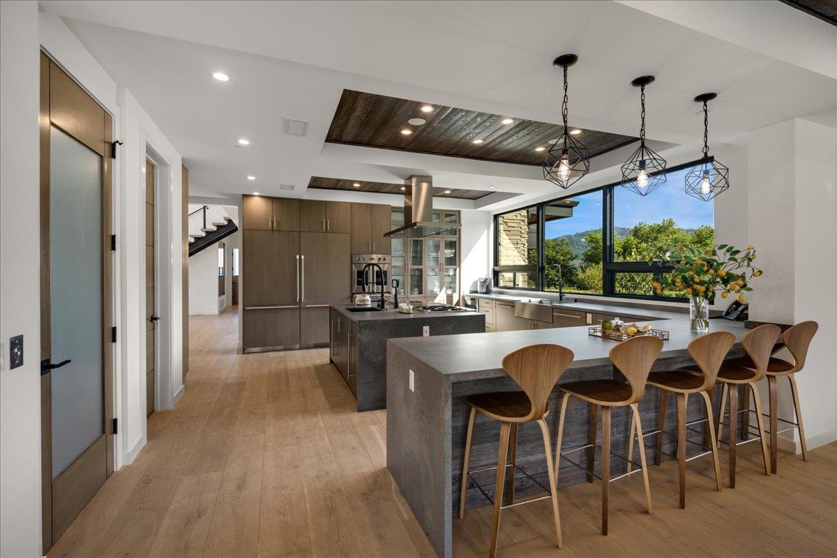 Saratoga, California, 95070, United States, 6 Bedrooms Bedrooms, ,11 BathroomsBathrooms,Residential,For Sale,1971416