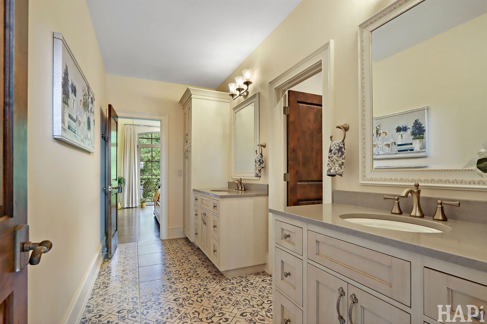 South Barrington, Illinois, 60010, United States, 5 Bedrooms Bedrooms, ,6 BathroomsBathrooms,Residential,For Sale,1947968