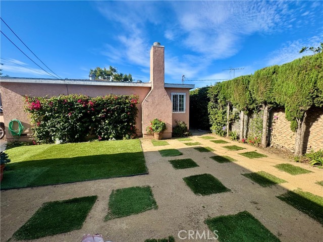 Compton, California, 90222, United States, 4 Bedrooms Bedrooms, ,2 BathroomsBathrooms,Residential,For Sale,1987435