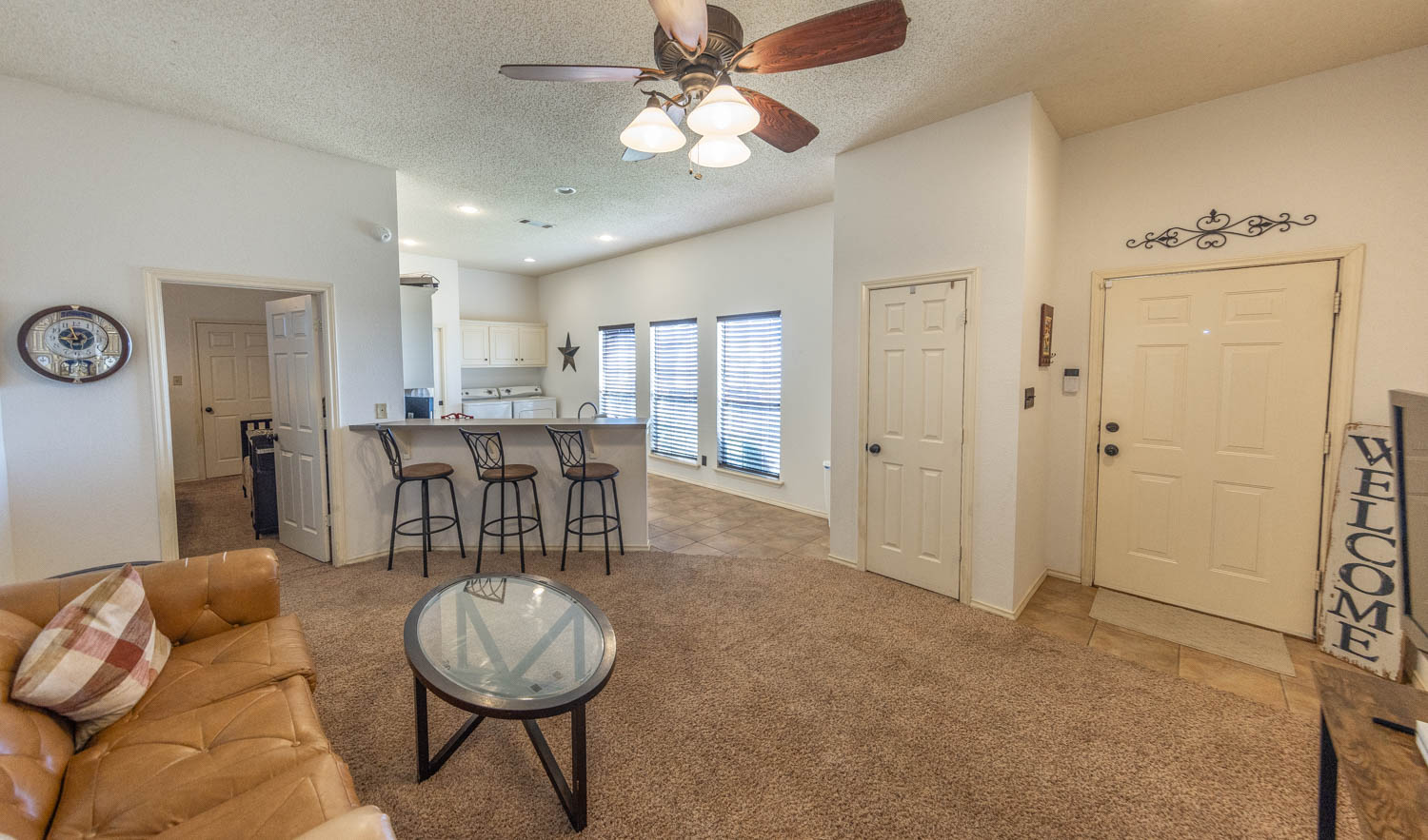 Levelland, Texas, 79336, United States, 4 Bedrooms Bedrooms, ,3 BathroomsBathrooms,Residential,For Sale,1901837