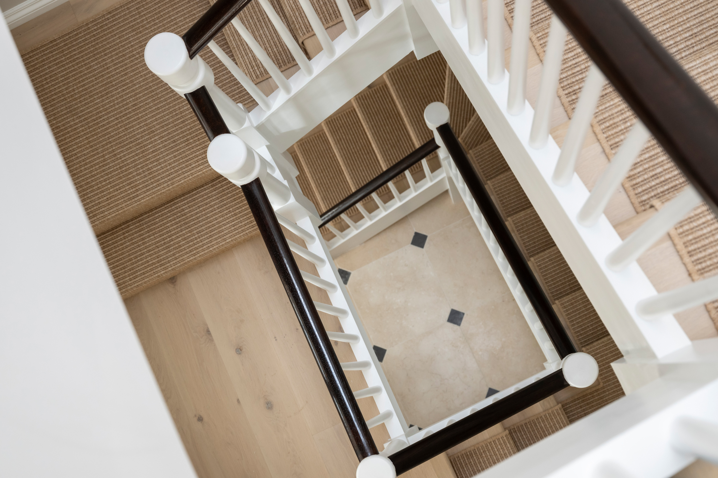  A Three Bedroom, Three-Window-Wide House in Notting Hill - 物件實景