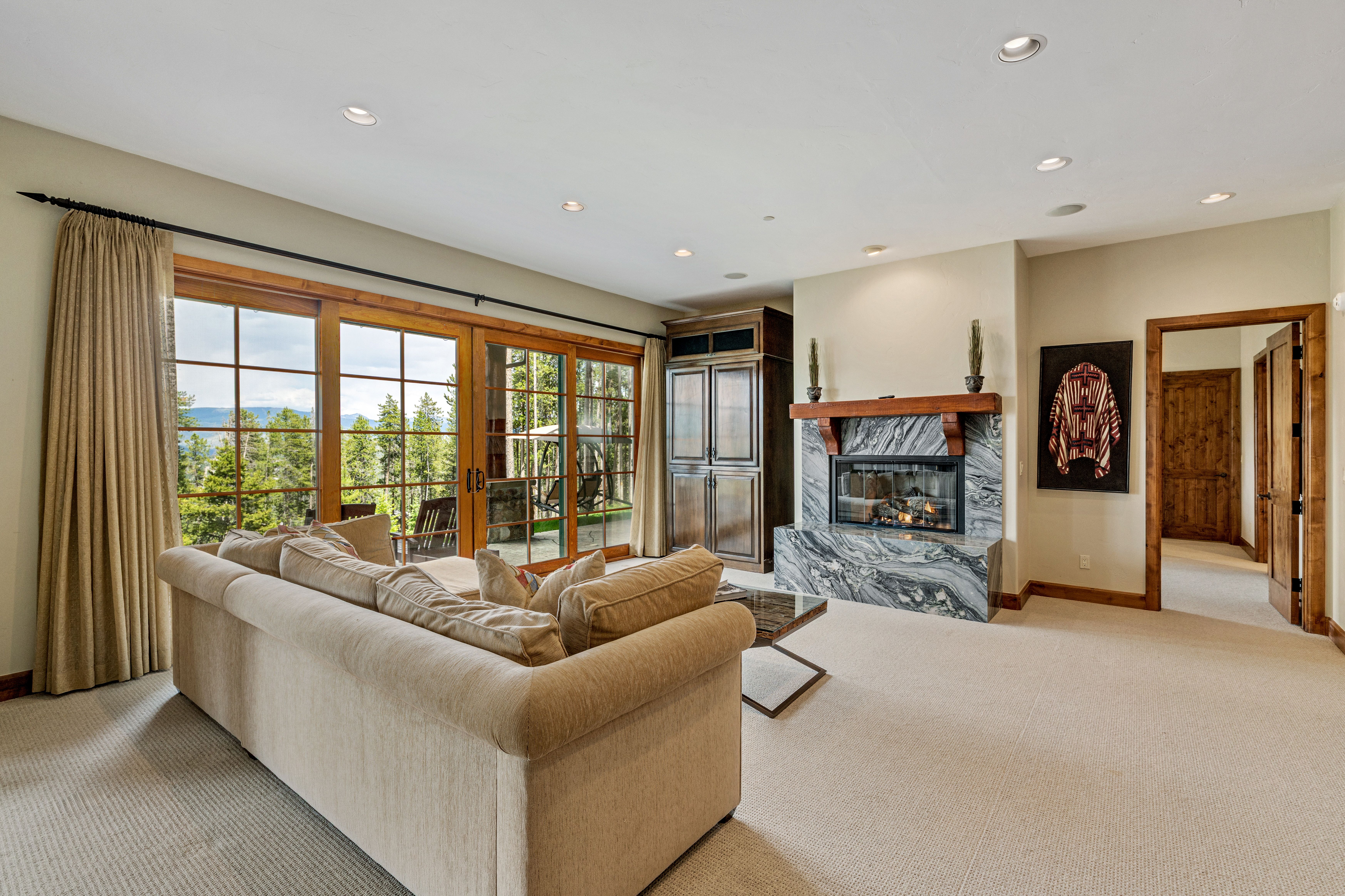  317 Elk Woods is the Kind of Mountain Estate that Earns its Setting - 物件實景