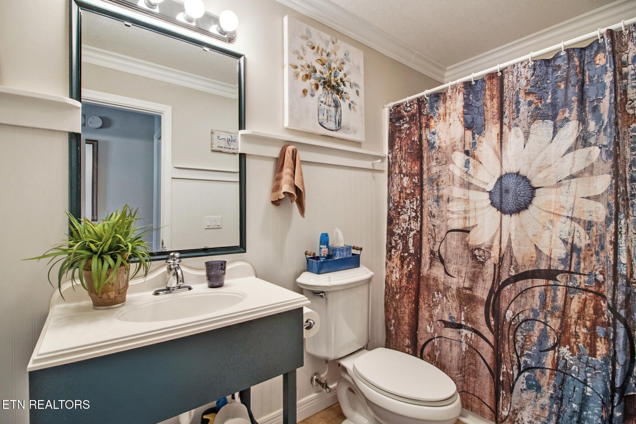 Crossville, Tennessee, 38572, United States, 3 Bedrooms Bedrooms, ,4 BathroomsBathrooms,Residential,For Sale,1977432