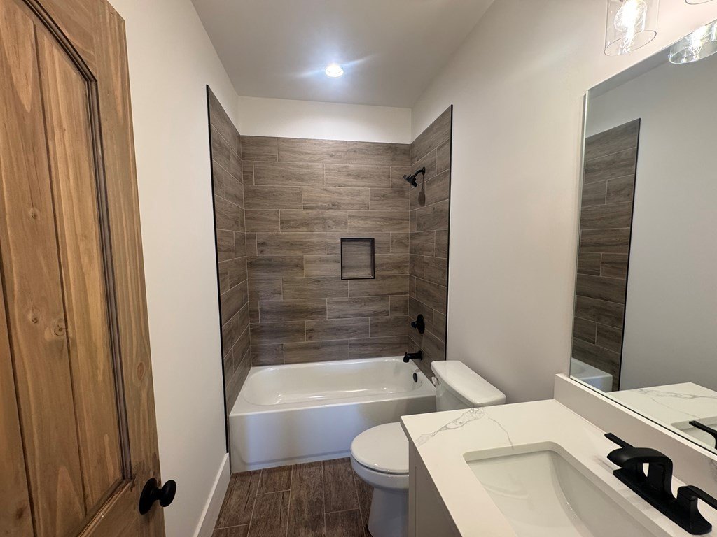 Young Harris, Georgia, 30582, United States, 3 Bedrooms Bedrooms, ,2 BathroomsBathrooms,Residential,For Sale,2010979