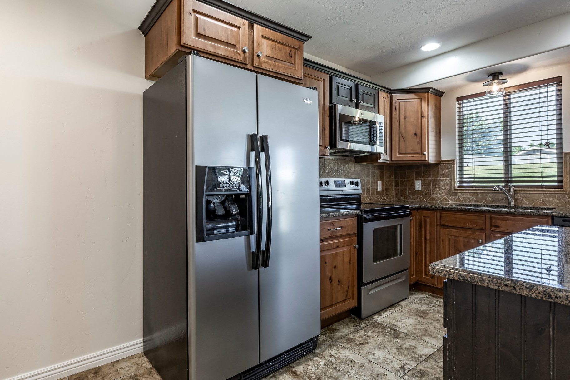  Townhome with Fully Finished Basement - 物件實景