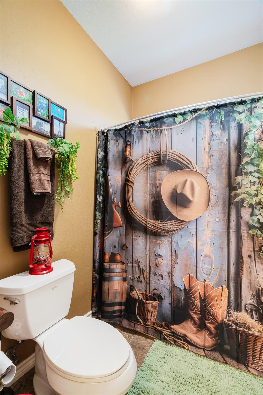 Deport, Texas, 75436, United States, 3 Bedrooms Bedrooms, ,3 BathroomsBathrooms,Residential,For Sale,1982832