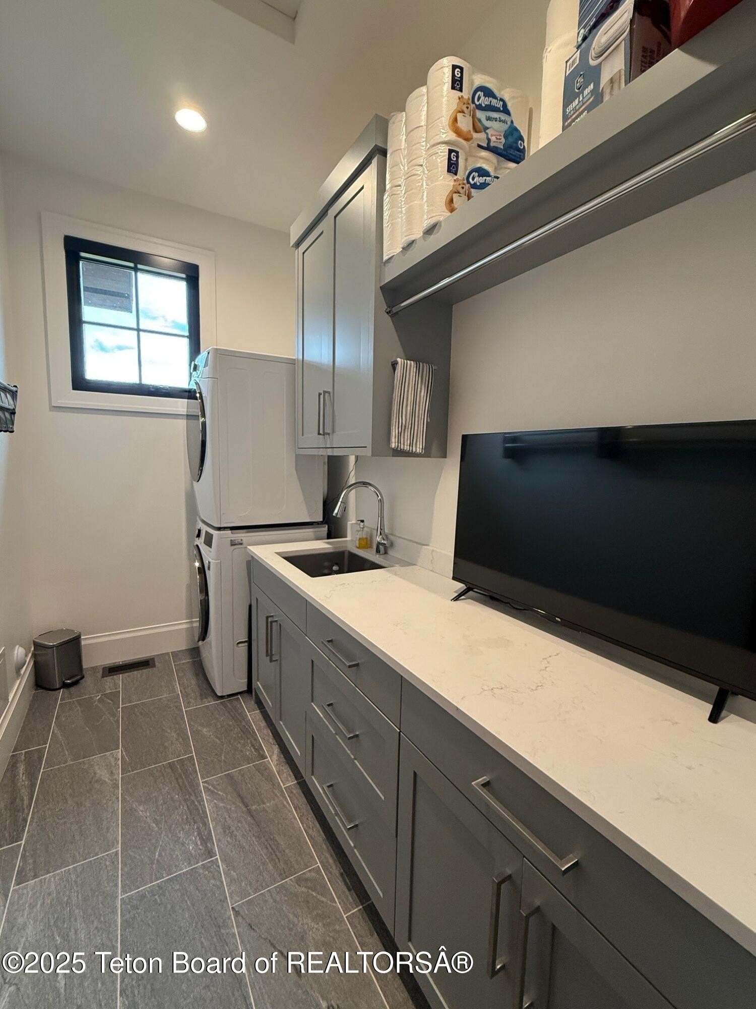 Victor, Idaho, 83455, United States, 4 Bedrooms Bedrooms, ,5 BathroomsBathrooms,Residential,For Sale,1977330