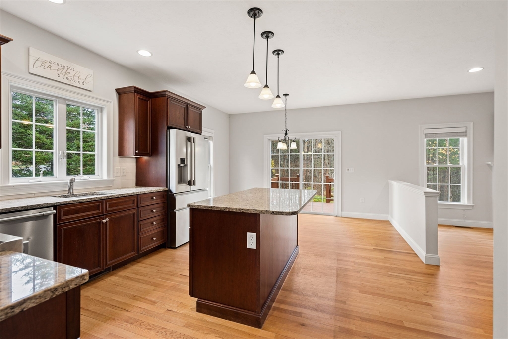 Groton, Massachusetts, 01450, United States, 3 Bedrooms Bedrooms, ,3 BathroomsBathrooms,Residential,For Sale,1988119