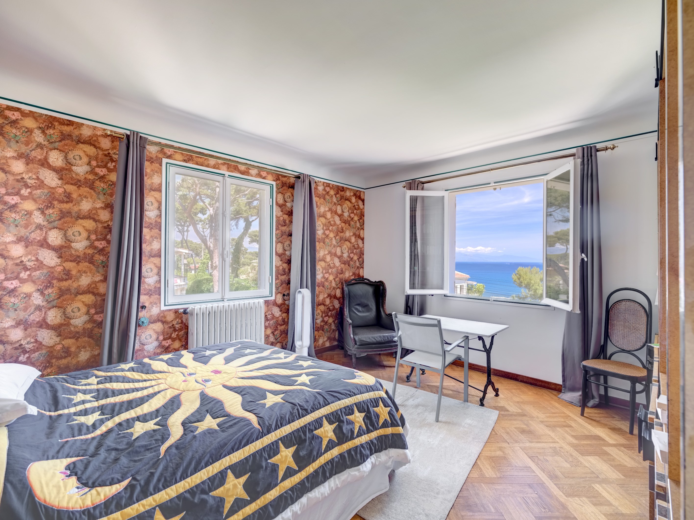  Cap d’Antibes villa with sea views pool and exceptional renovation potential - 物件實景